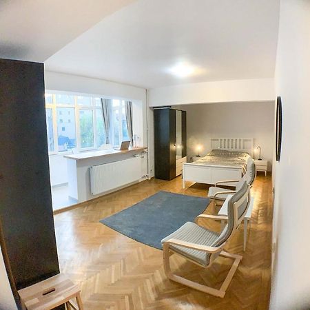 Luterana Studio Apartment Bucureşti Ngoại thất bức ảnh