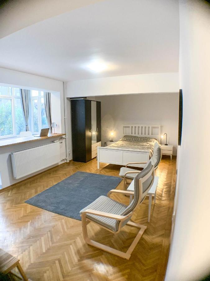 Luterana Studio Apartment Bucureşti Ngoại thất bức ảnh