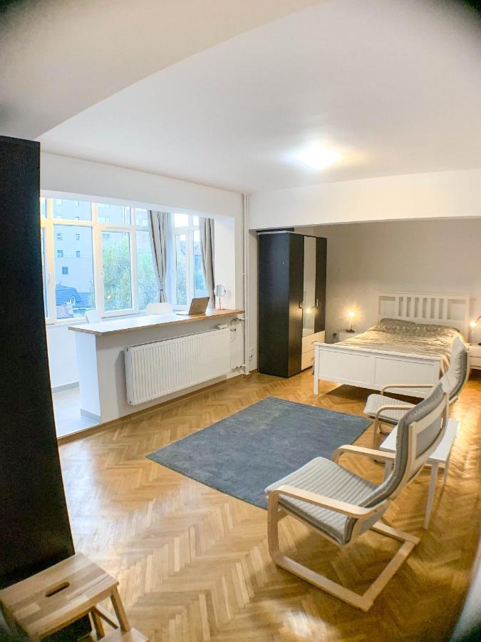 Luterana Studio Apartment Bucureşti Ngoại thất bức ảnh