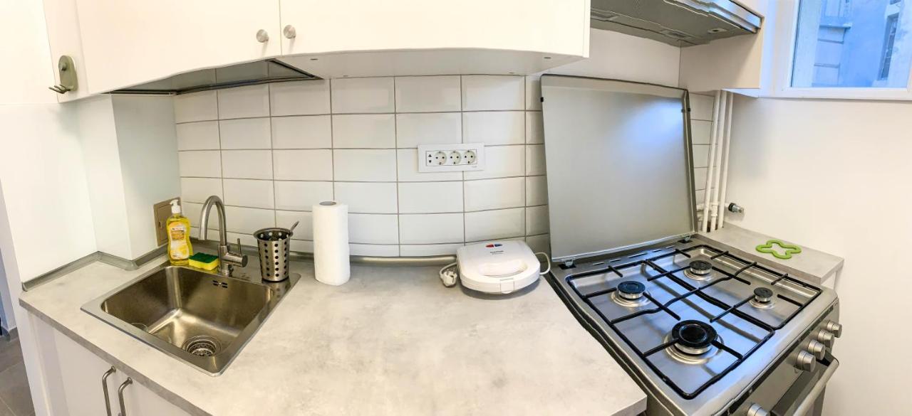 Luterana Studio Apartment Bucureşti Ngoại thất bức ảnh